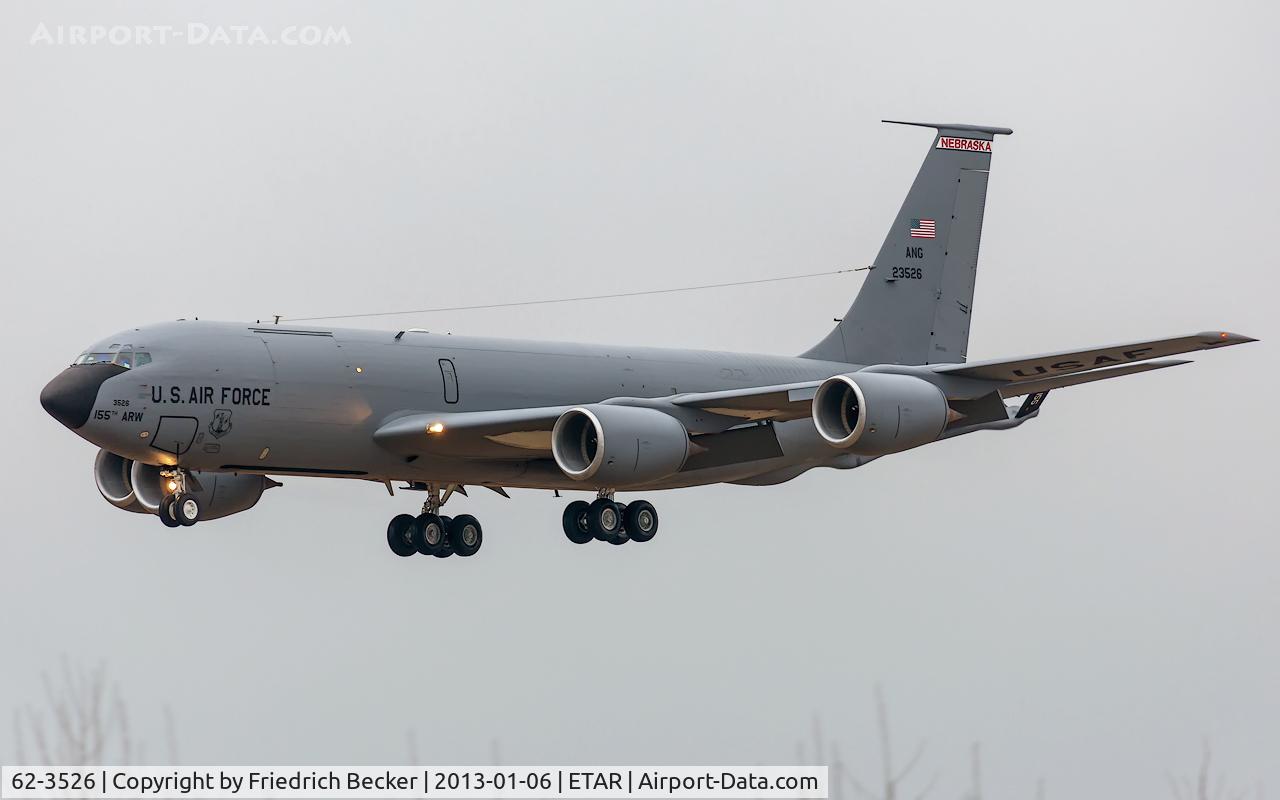 62-3526, 1962 Boeing KC-135R Stratotanker C/N 18509, on final RW26