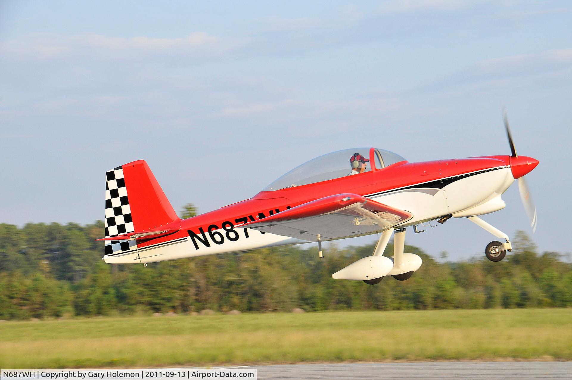 N687WH, 2005 Vans RV-8A C/N 82108, Takeoff