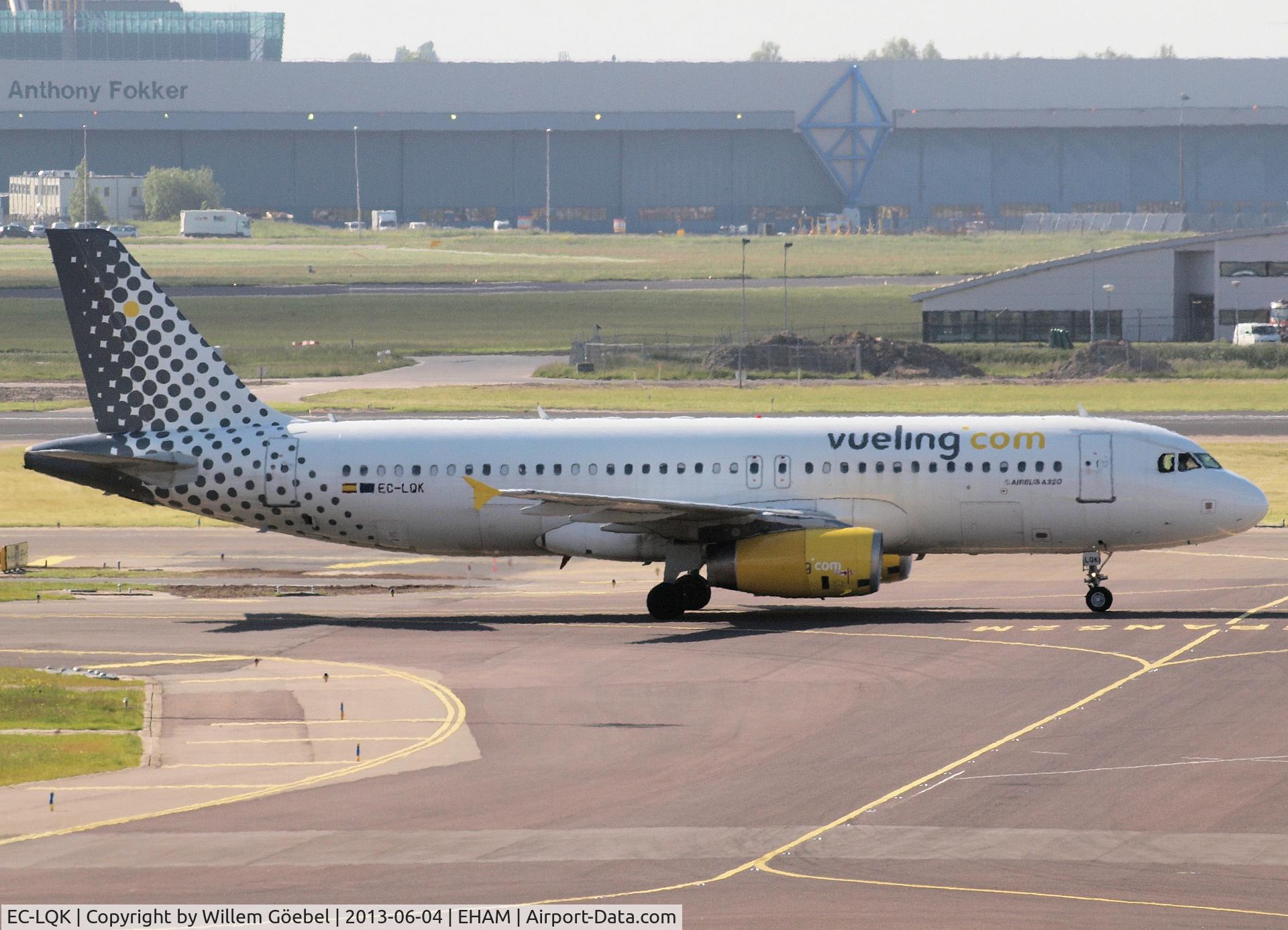 EC-LQK, 2005 Airbus A320-232 C/N 2589, Taxi to the gate on Schiphol Airport