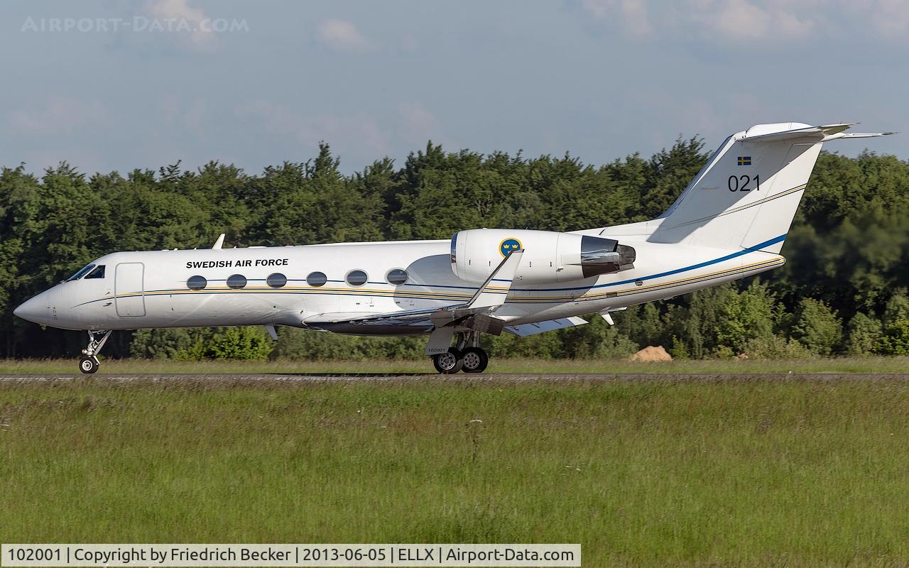 102001, 1987 Gulfstream Aerospace G-IV (Tp102C) C/N 1014, departure via RW06