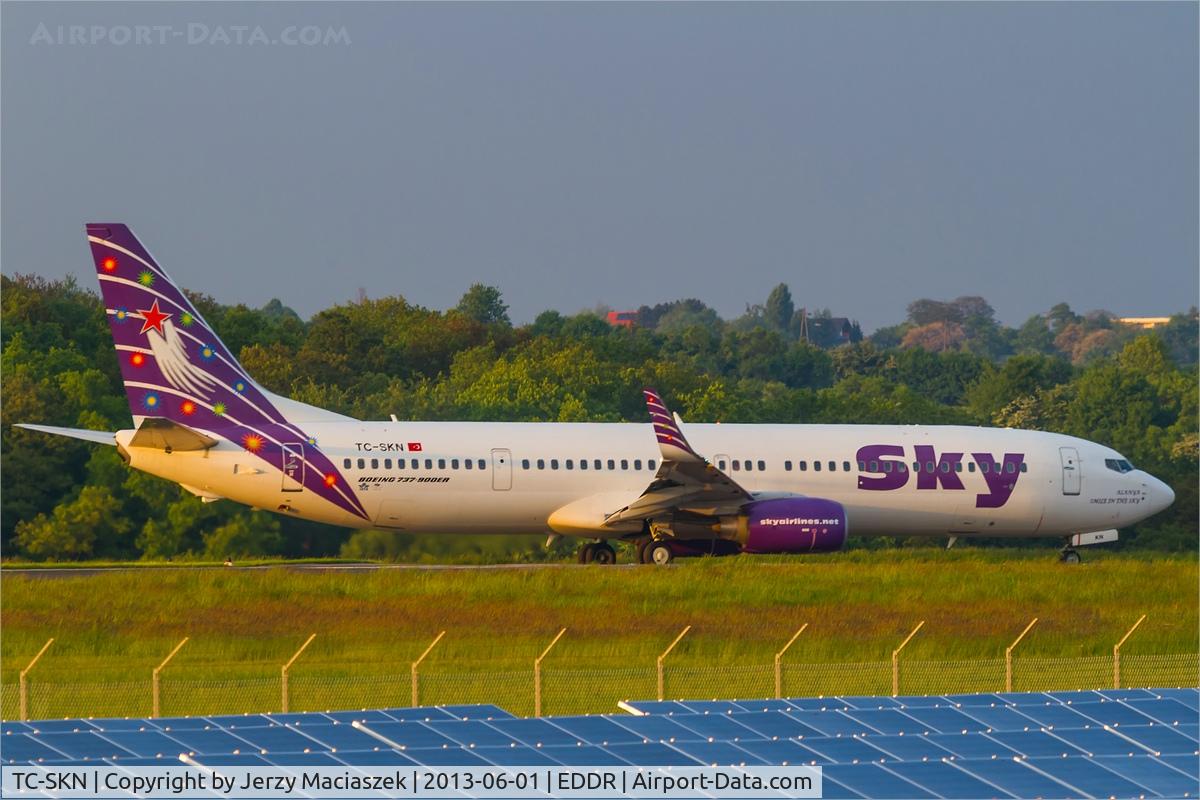 TC-SKN, 2009 Boeing 737-94X/ER C/N 36086, TC-SKN (Alanya), 2009 Boeing 737-94XER