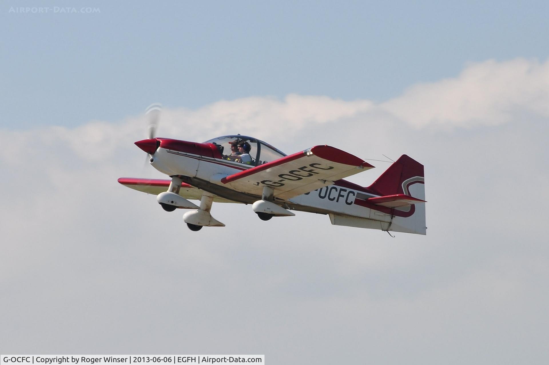 G-OCFC, 2002 Robin R-2160 Alpha Sport C/N 374, Visiting Robin Alpha Sport departing Runway 22.