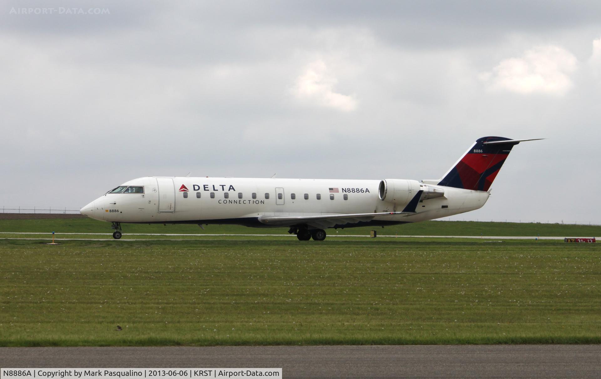 N8886A, 2003 Bombardier CRJ-200 (CL-600-2B19) C/N 7886, CL-600-2B19