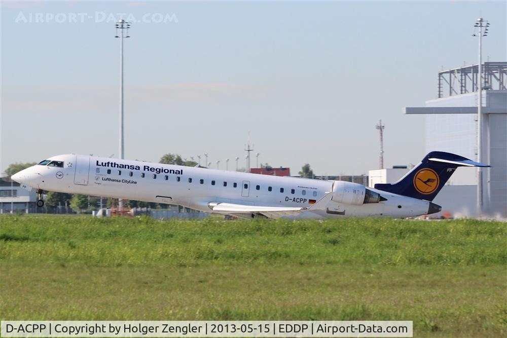 D-ACPP, 2003 Bombardier CRJ-701ER (CL-600-2C10) Regional Jet C/N 10086, Take off for a short jump to MUC.....