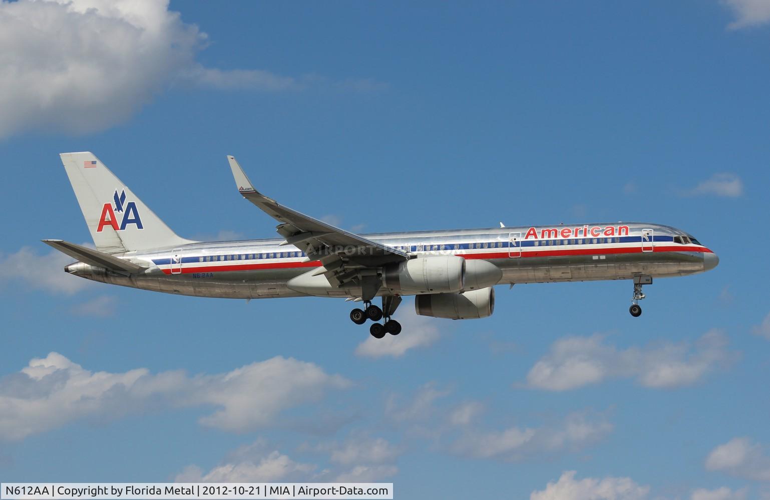 N612AA, 1989 Boeing 757-223 C/N 24488, American 757