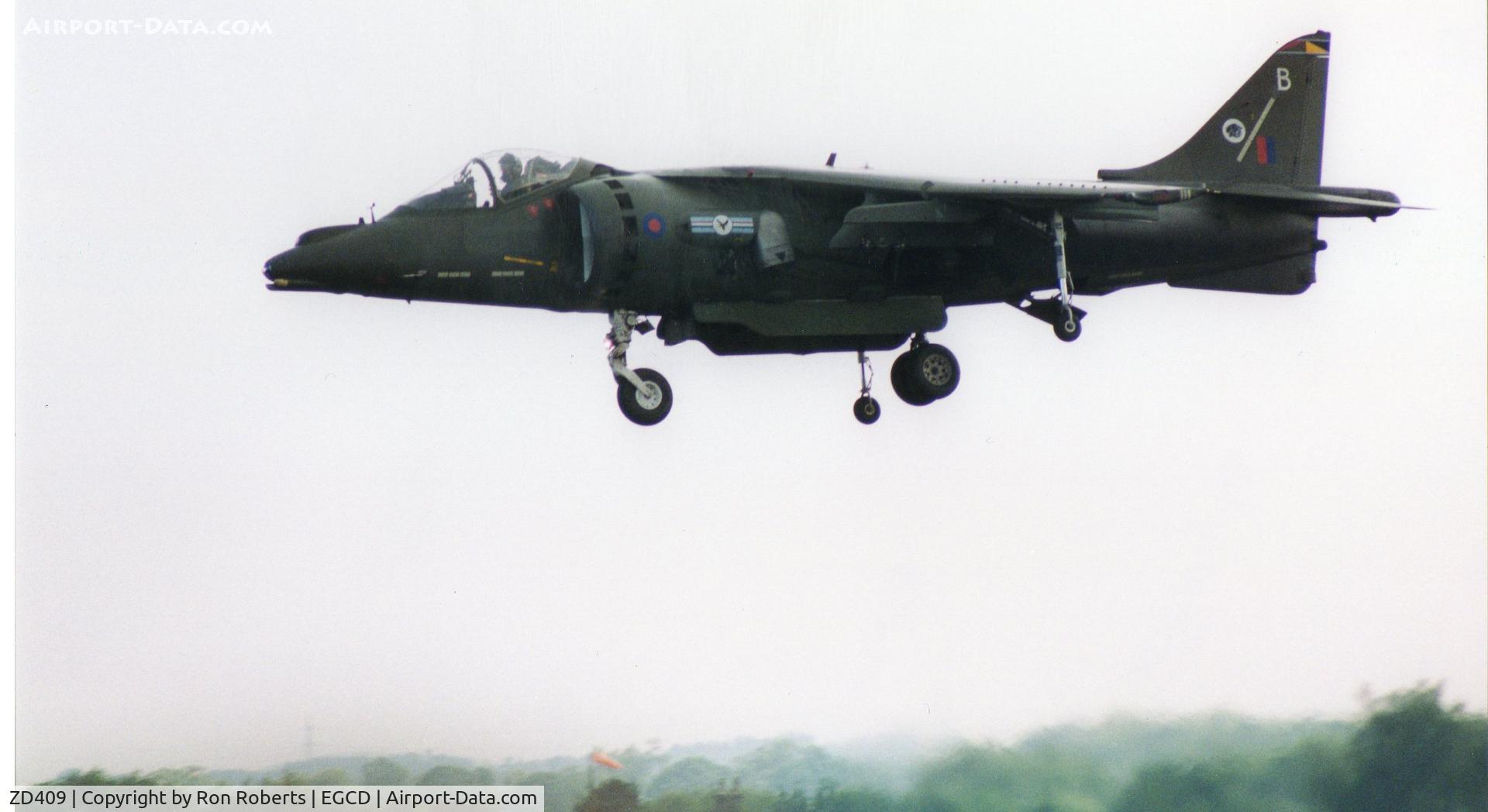 ZD409, British Aerospace Harrier GR.7 C/N P38, Woodford Airshow
