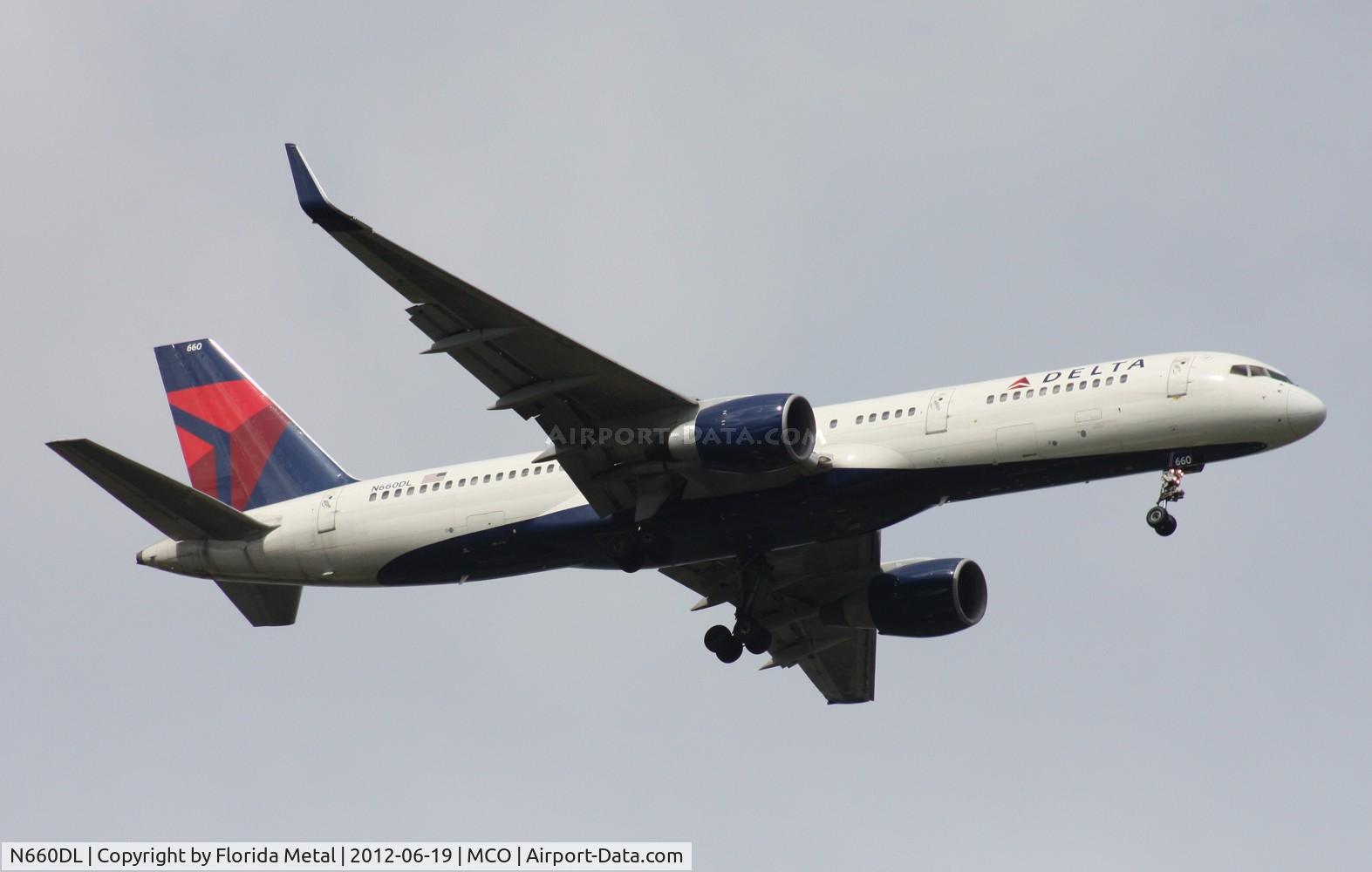 N660DL, 1990 Boeing 757-232 C/N 24422, Delta 757