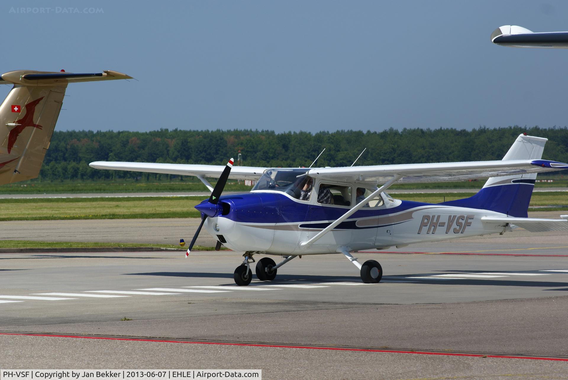 PH-VSF, 1972 Reims F172L Skyhawk C/N 0877, Airport Lelystad