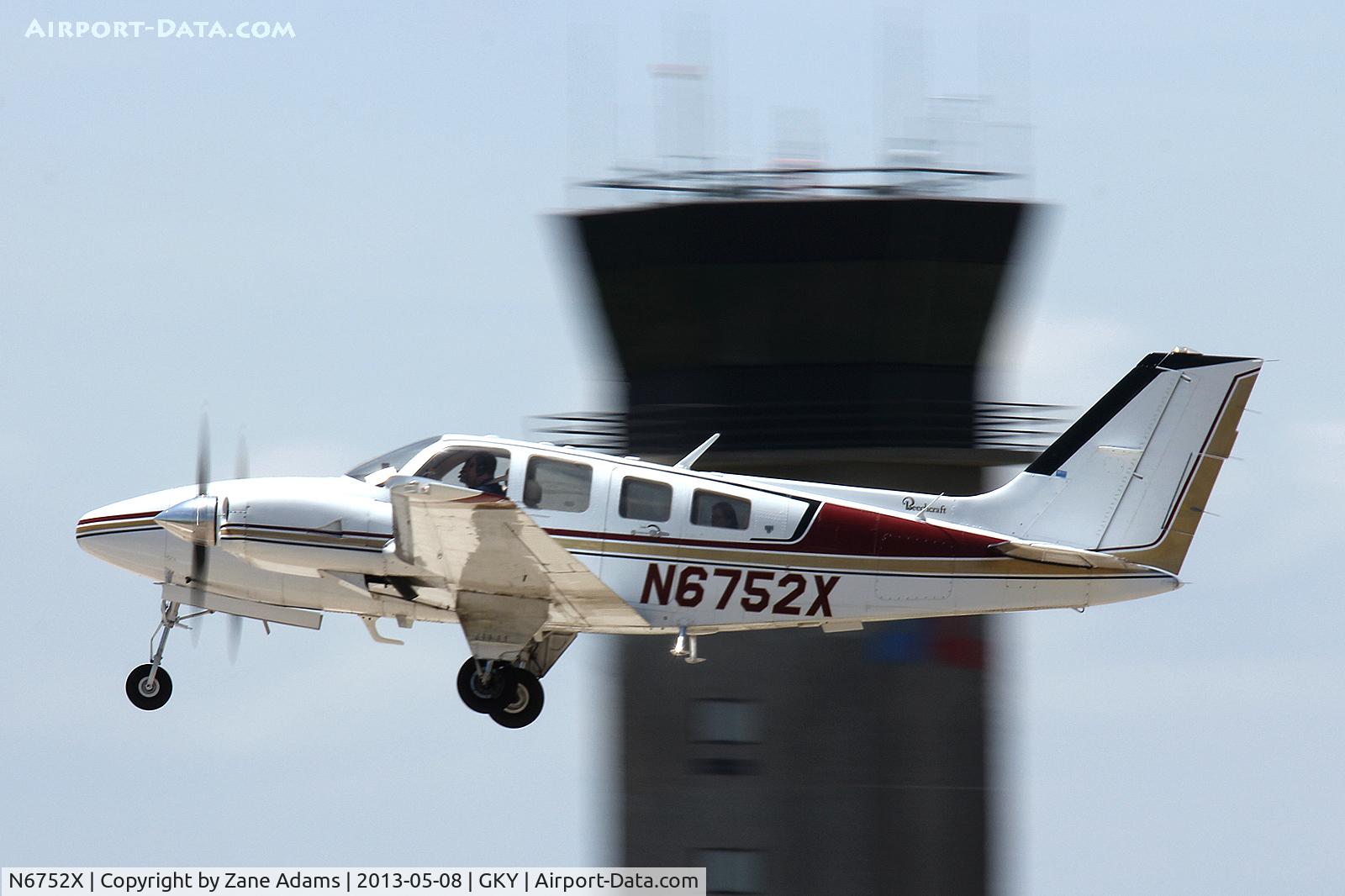 N6752X, 1980 Beech 58P Baron C/N TJ-276, At Arlington Municipal Airport