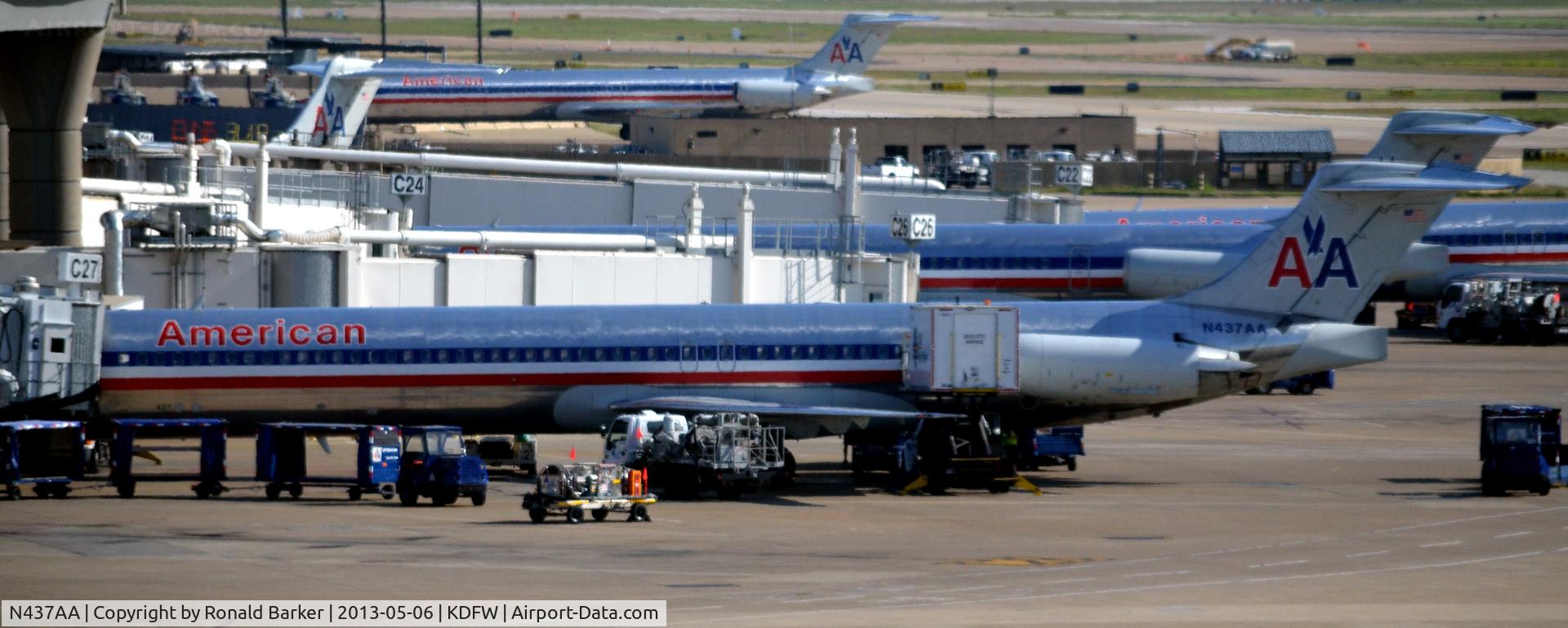 N437AA, 1987 McDonnell Douglas MD-83 (DC-9-83) C/N 49455, DFW, TX