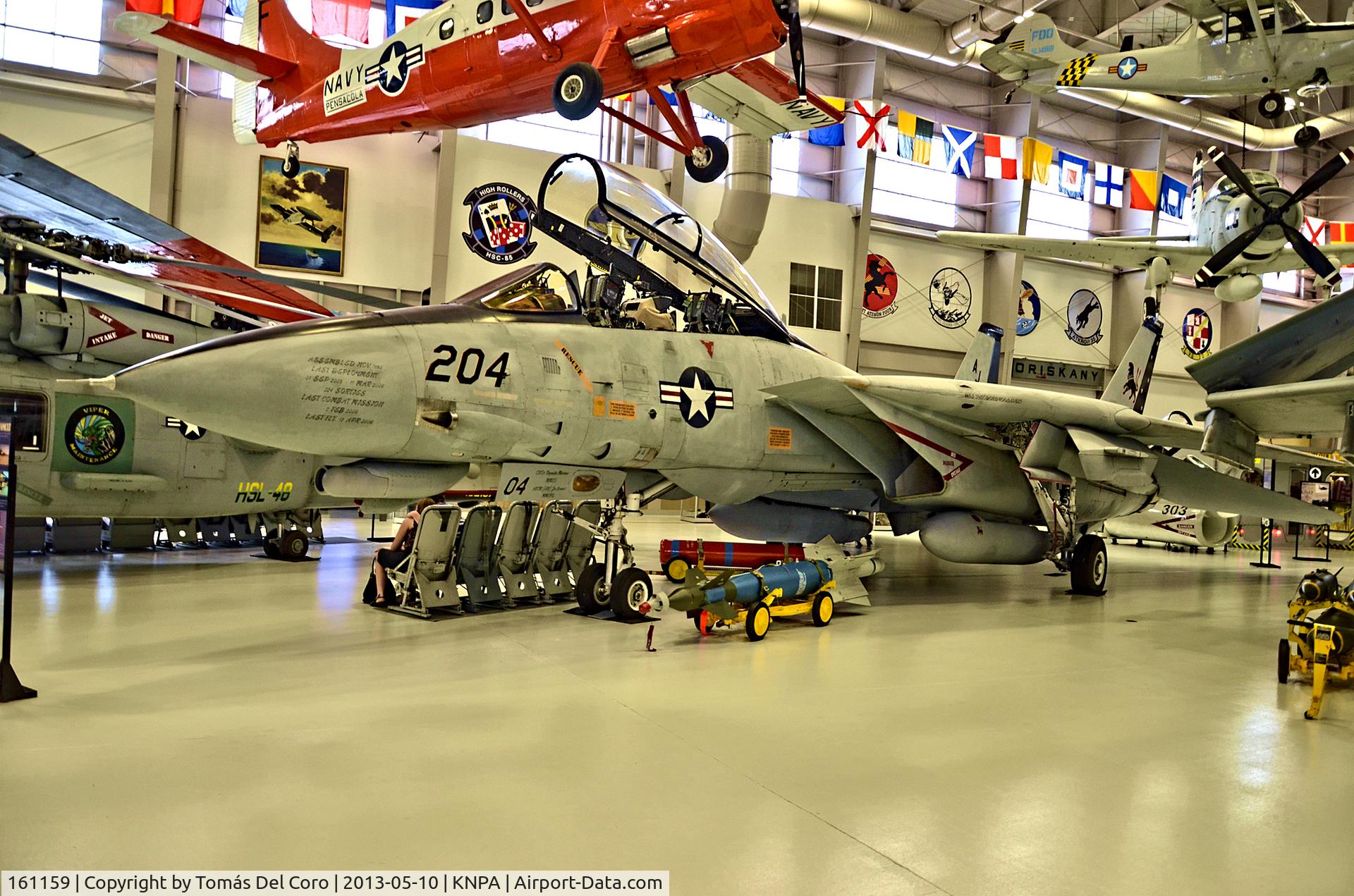 161159, Grumman F-14DR Tomcat C/N 386, Grumman F-14D Tomcat (Last Combat Flight) BuNo 161159

Note: F-14A converted to the F-14D configuration in 1991.

National Naval Aviation Museum
TDelCoro
May 10, 2013