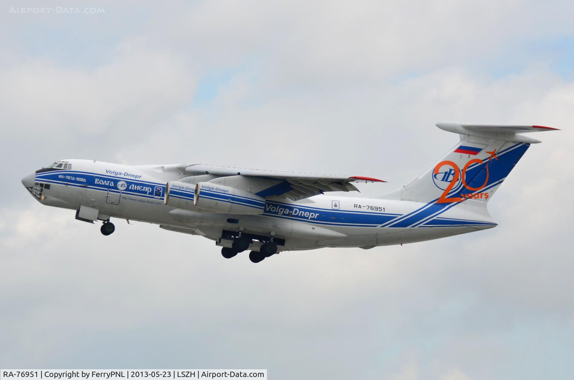 RA-76951, 2007 Ilyushin Il-76TD-90VD C/N 2073421704, VDA IL76 taking-off from ZRH