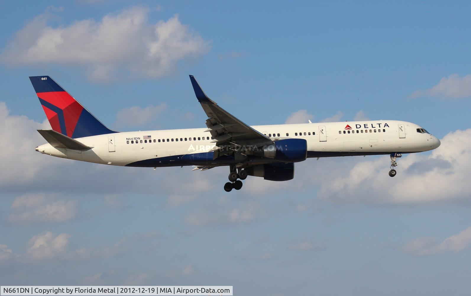 N661DN, 1990 Boeing 757-232 C/N 24972, Delta 757