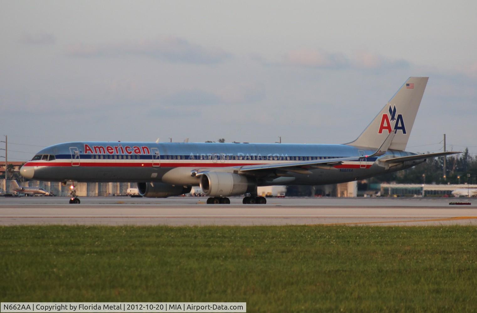 N662AA, 1992 Boeing 757-223 C/N 25296, American 757