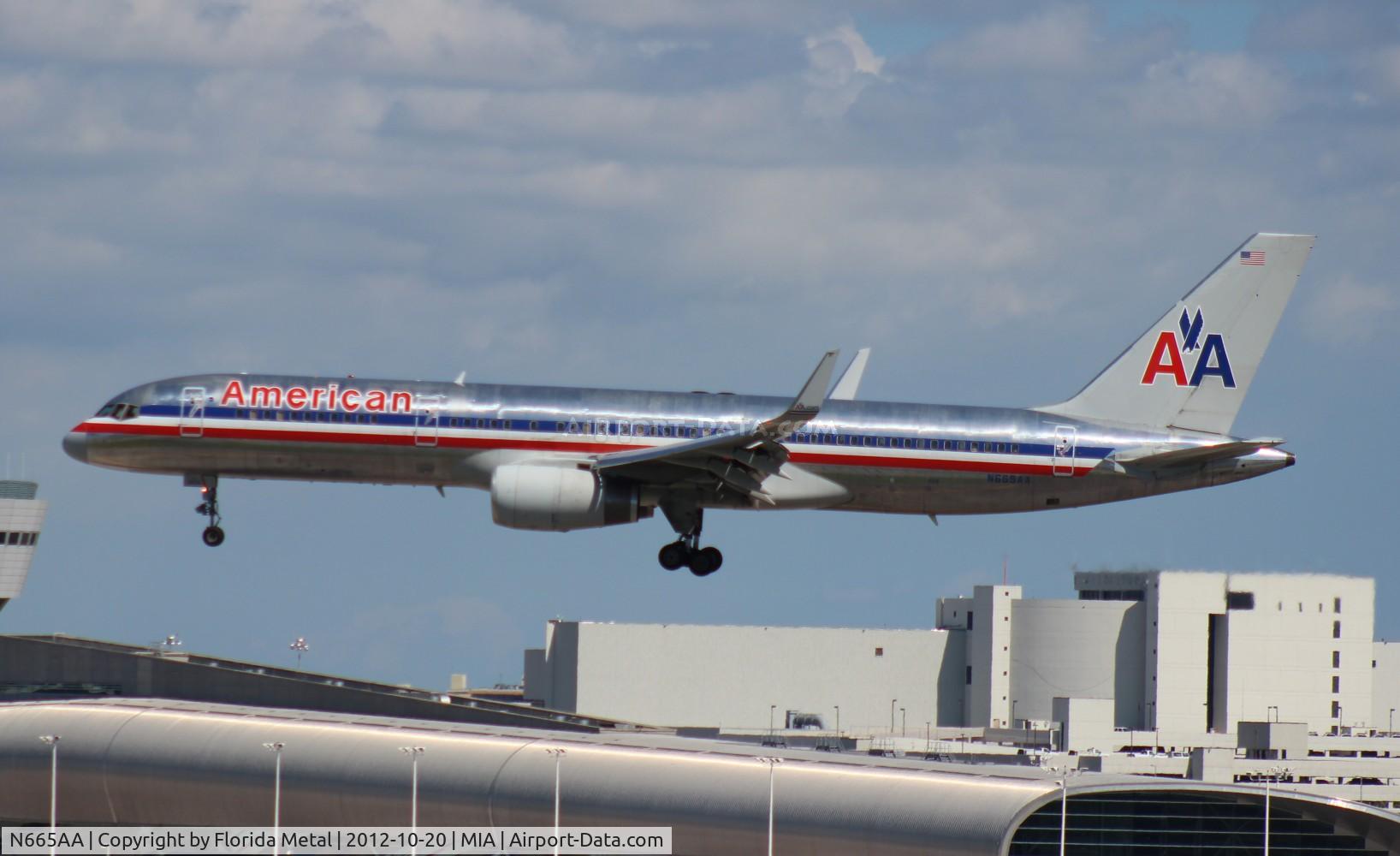 N665AA, 1992 Boeing 757-223 C/N 25299, American 757