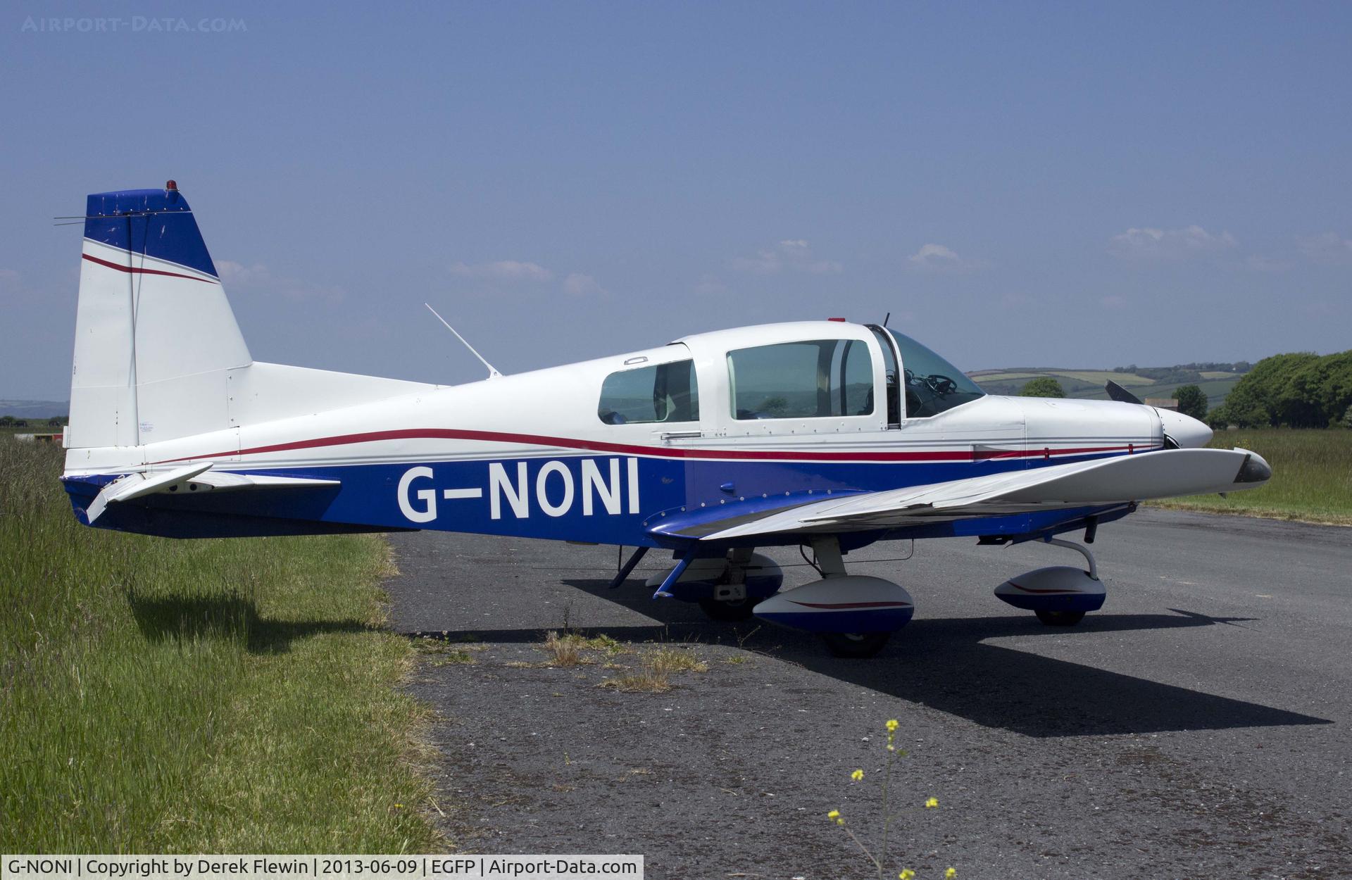 G-NONI, 1973 Grumman American AA-5 Traveler C/N AA5-0383, Visiting Grumman Traveller.