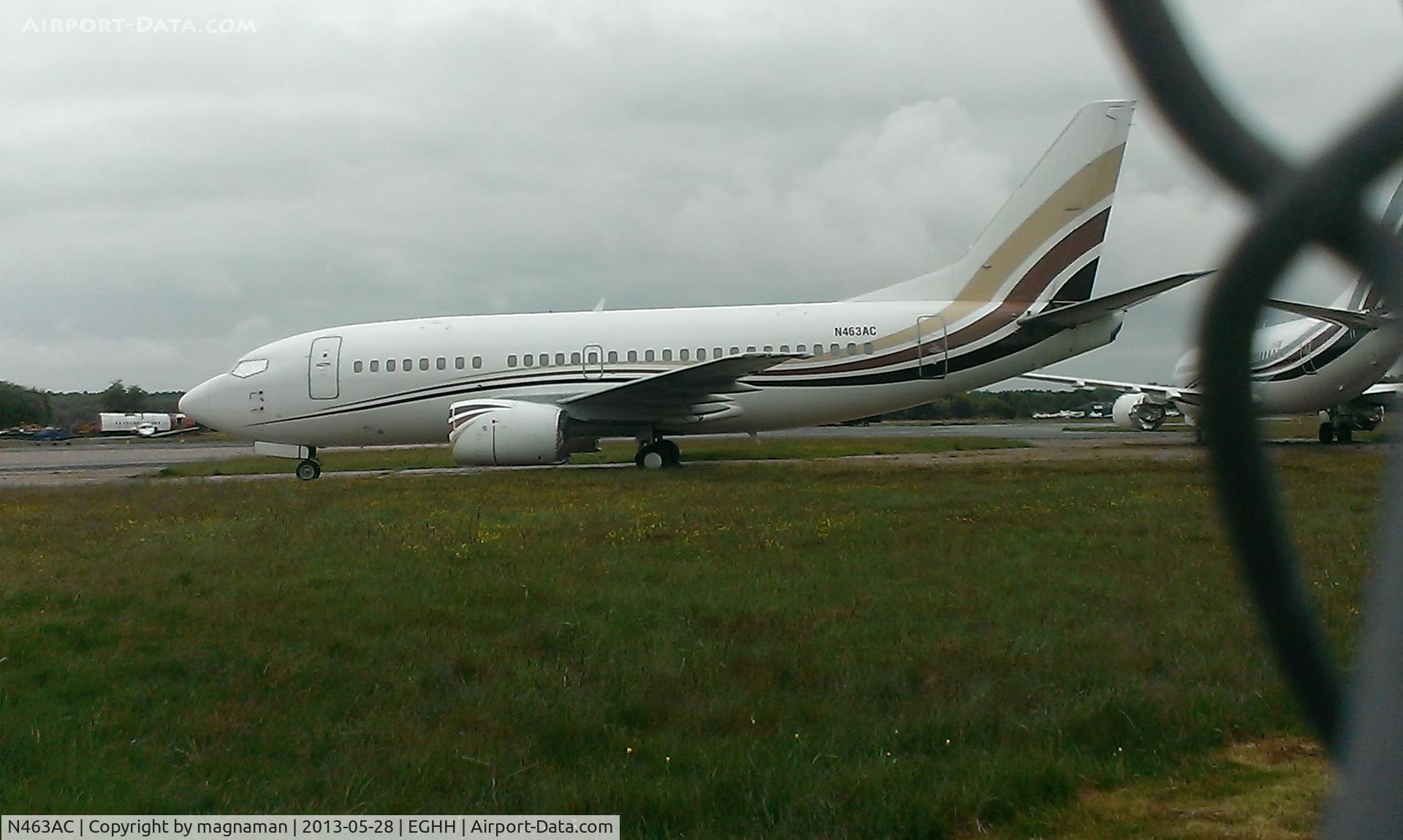 N463AC, 1995 Boeing 737-528 C/N 27425, One of many in store