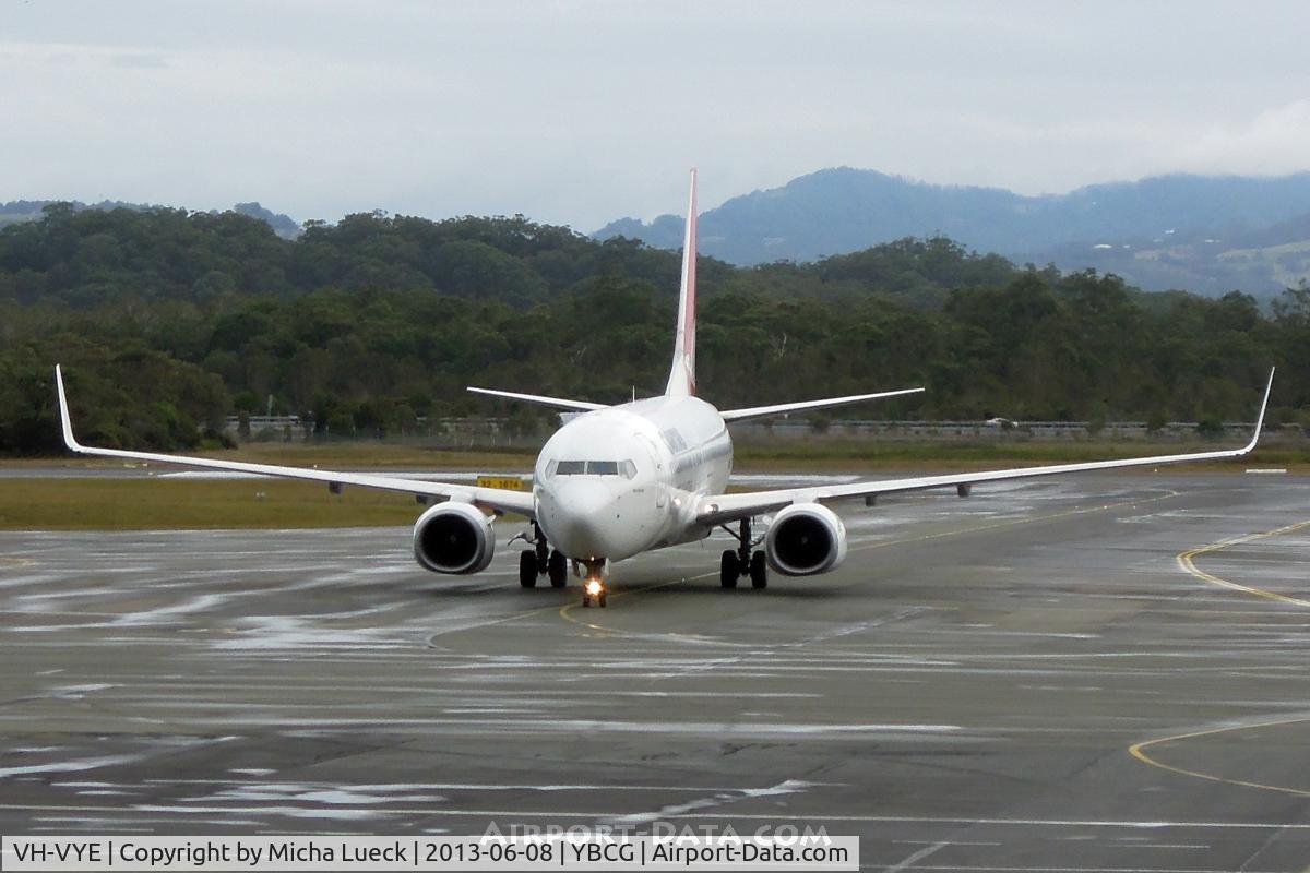 VH-VYE, 2005 Boeing 737-838 C/N 33993, Coolangatta
