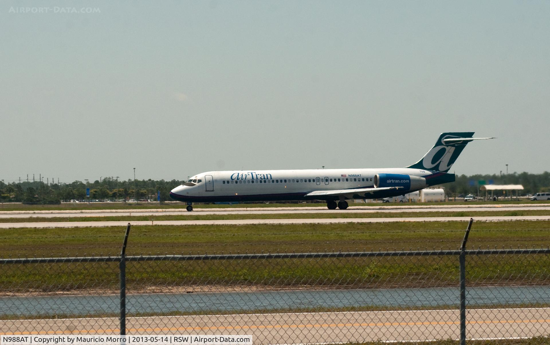 N988AT, 2001 Boeing 717-200 C/N 55068, airTran at RSW