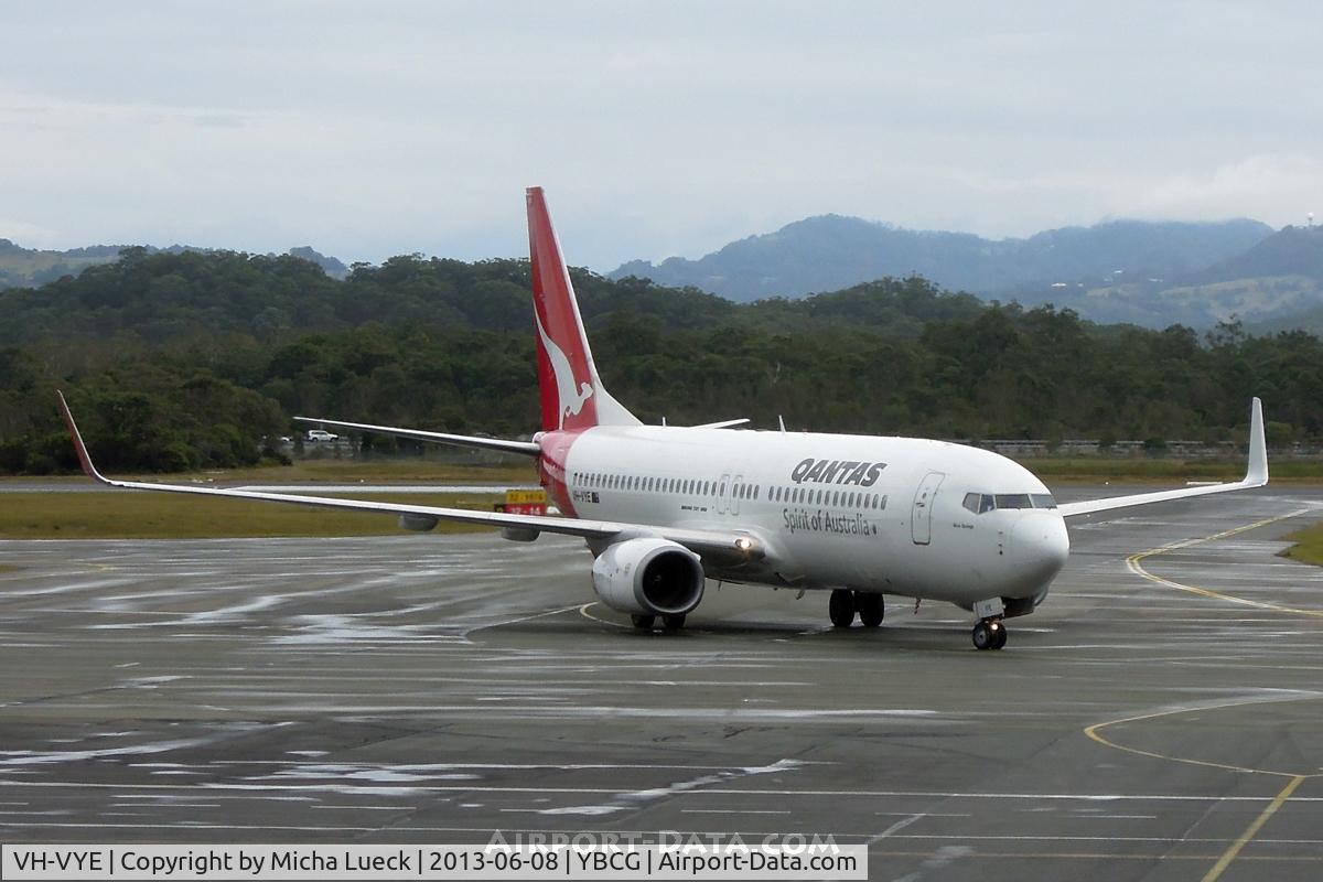 VH-VYE, 2005 Boeing 737-838 C/N 33993, Coolangatta
