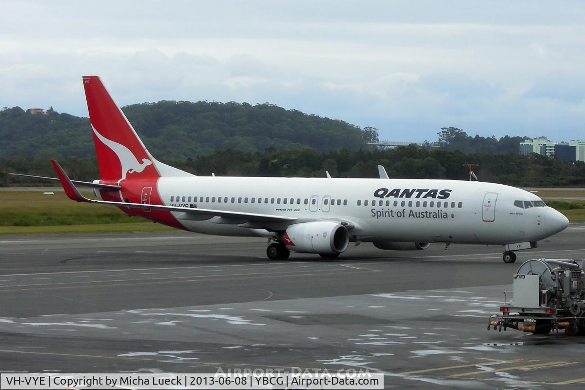 VH-VYE, 2005 Boeing 737-838 C/N 33993, Coolangatta