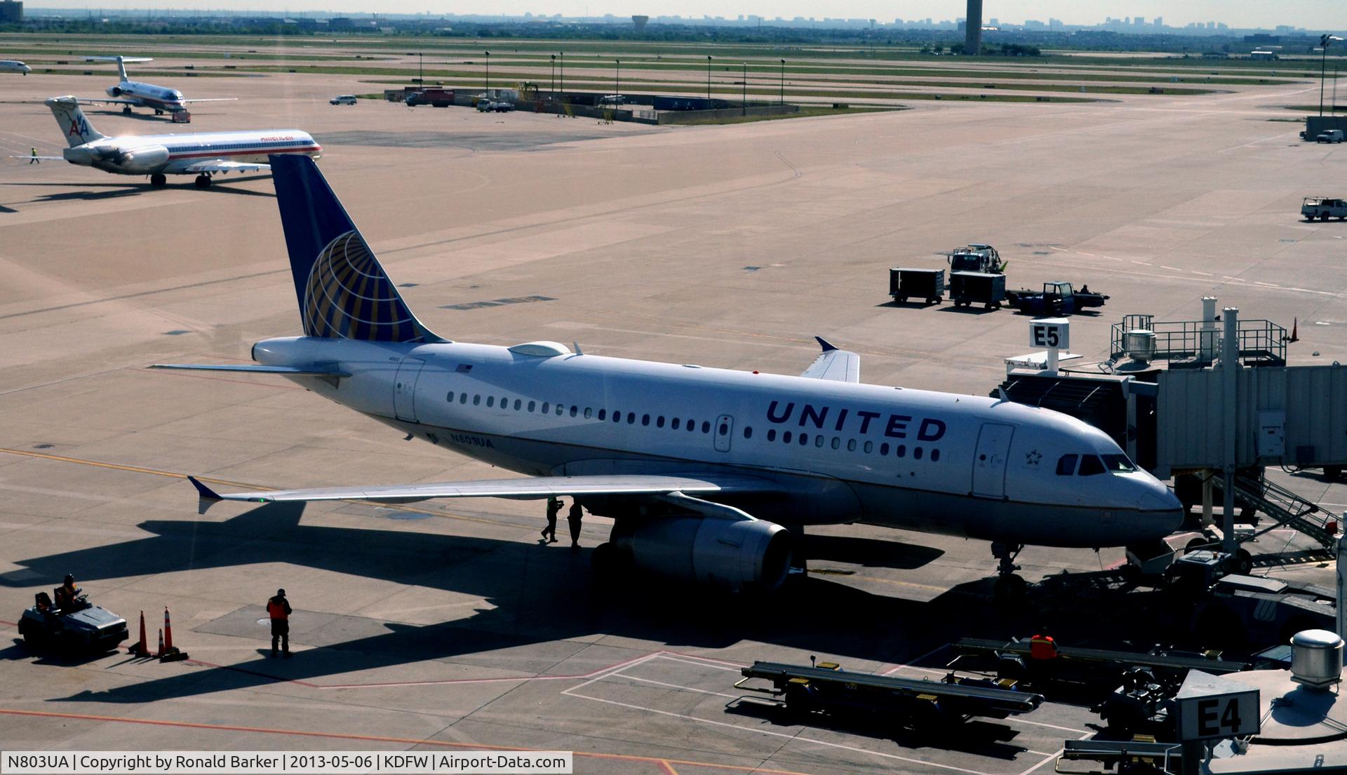 N803UA, 1997 Airbus A319-131 C/N 748, Gate E5 DFW