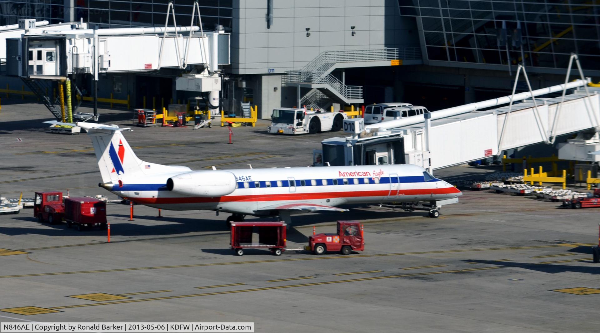 N846AE, 2003 Embraer ERJ-140LR (EMB-135KL) C/N 145692, Gate D10  DFW