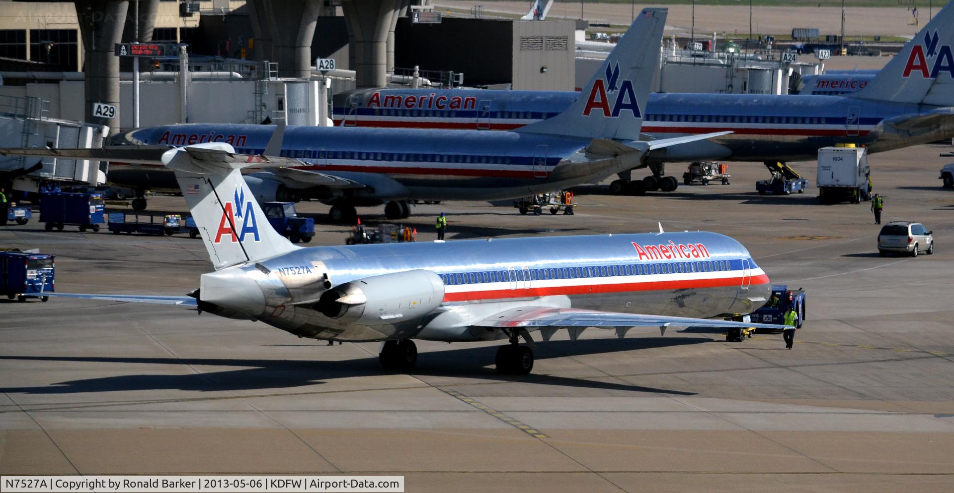 N7527A, 1990 McDonnell Douglas MD-82 (DC-9-82) C/N 49919, Taxi DFW