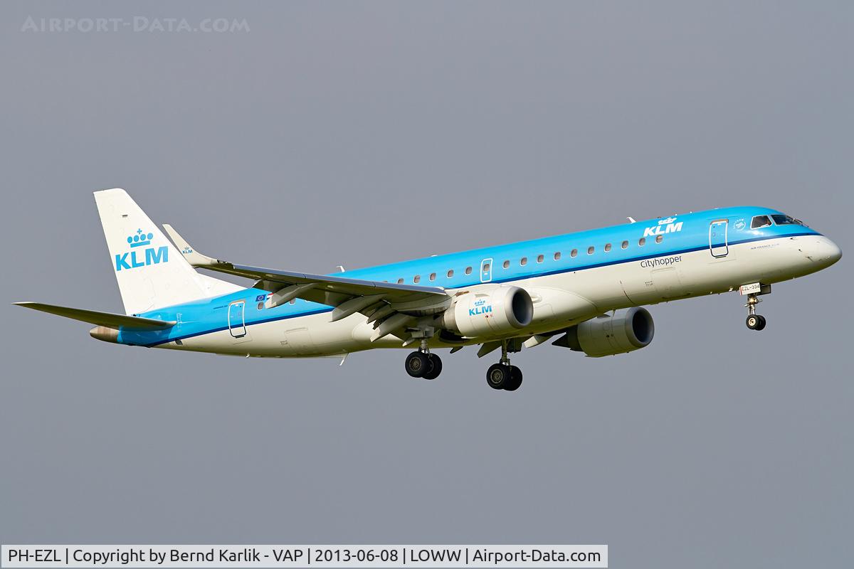 PH-EZL, 2010 Embraer 190LR (ERJ-190-100LR) C/N 19000334, Rwy 34