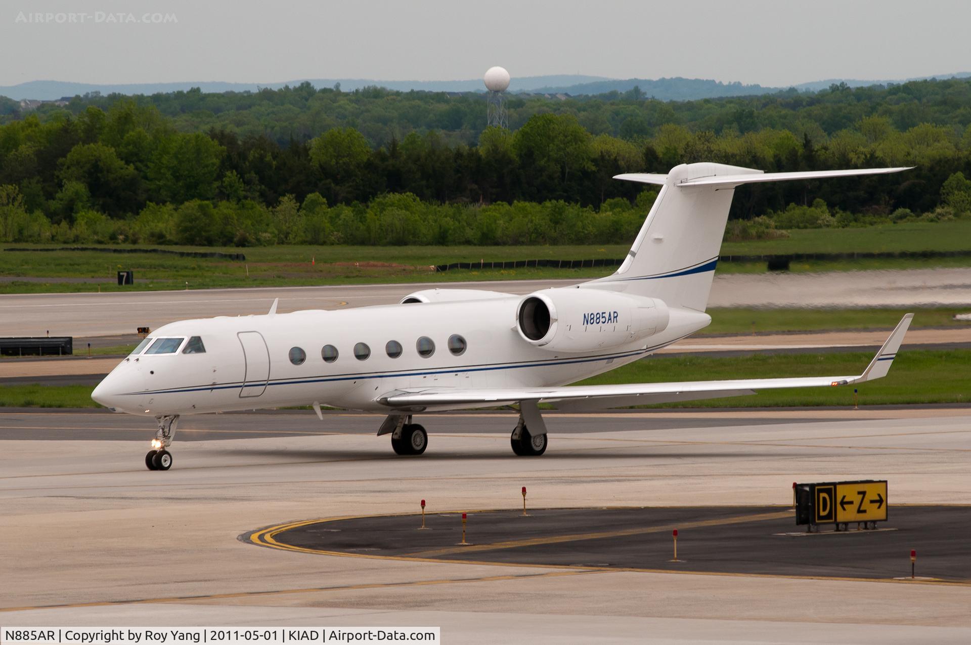 N885AR, 2004 Gulfstream Aerospace GIV-X (G450) C/N 4009, Gulfstream @ IAD