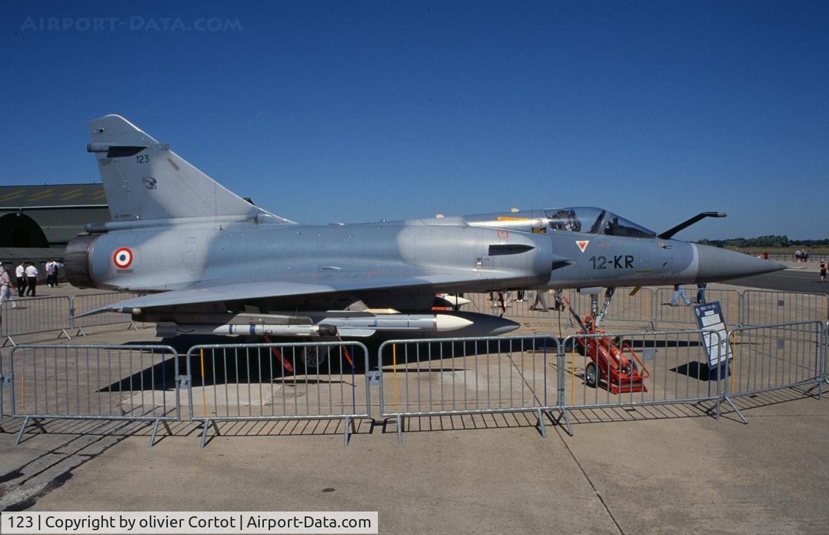 123, Dassault Mirage 2000C C/N 414, Saint Dizier Airshow 2000