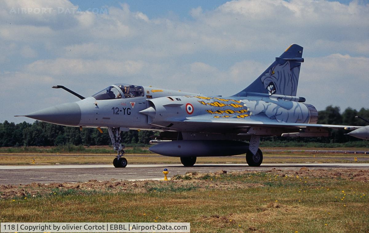 118, Dassault Mirage 2000C C/N 385, Nice tiger paint for the 2001 tiger meet