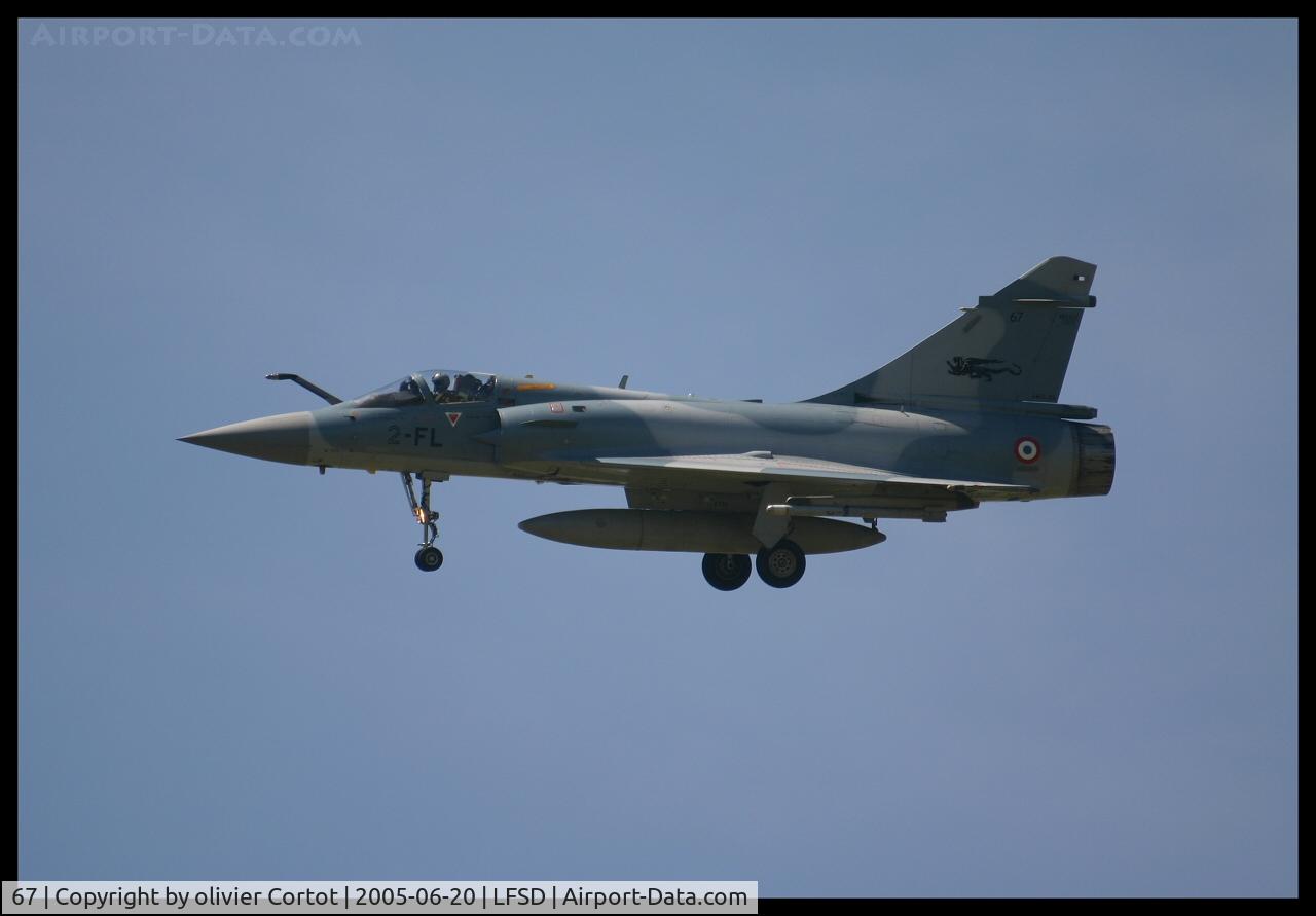 67, Dassault Mirage 2000-5F C/N 296, Landing at LFSD