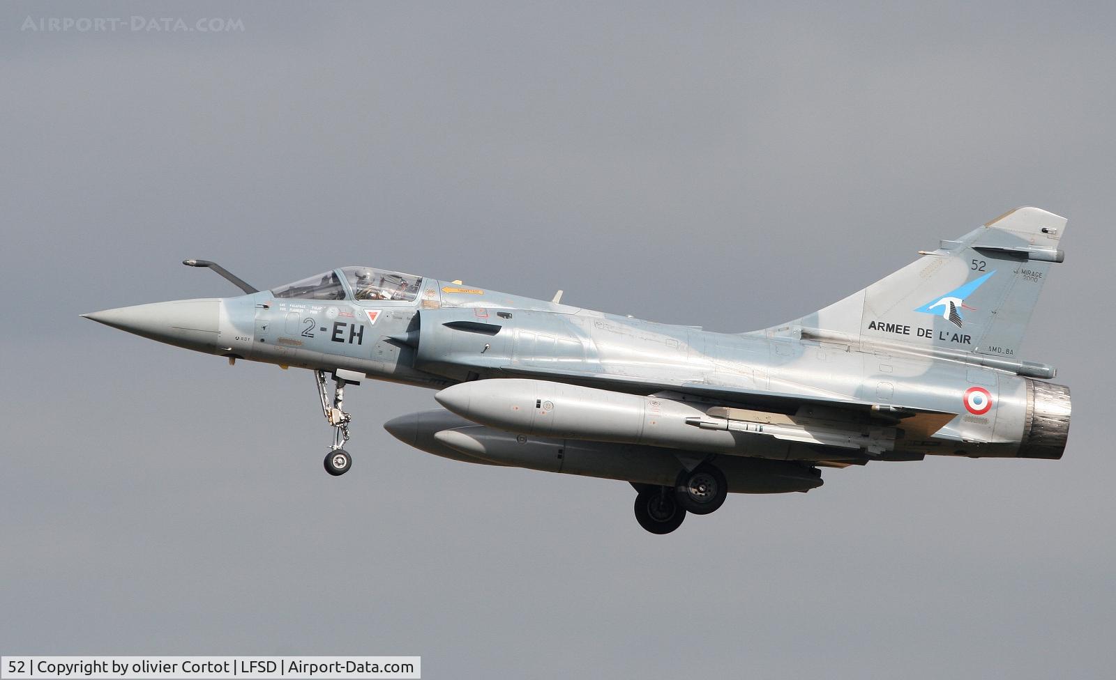 52, Dassault Mirage 2000-5F C/N 240, Landing at Dijon AB