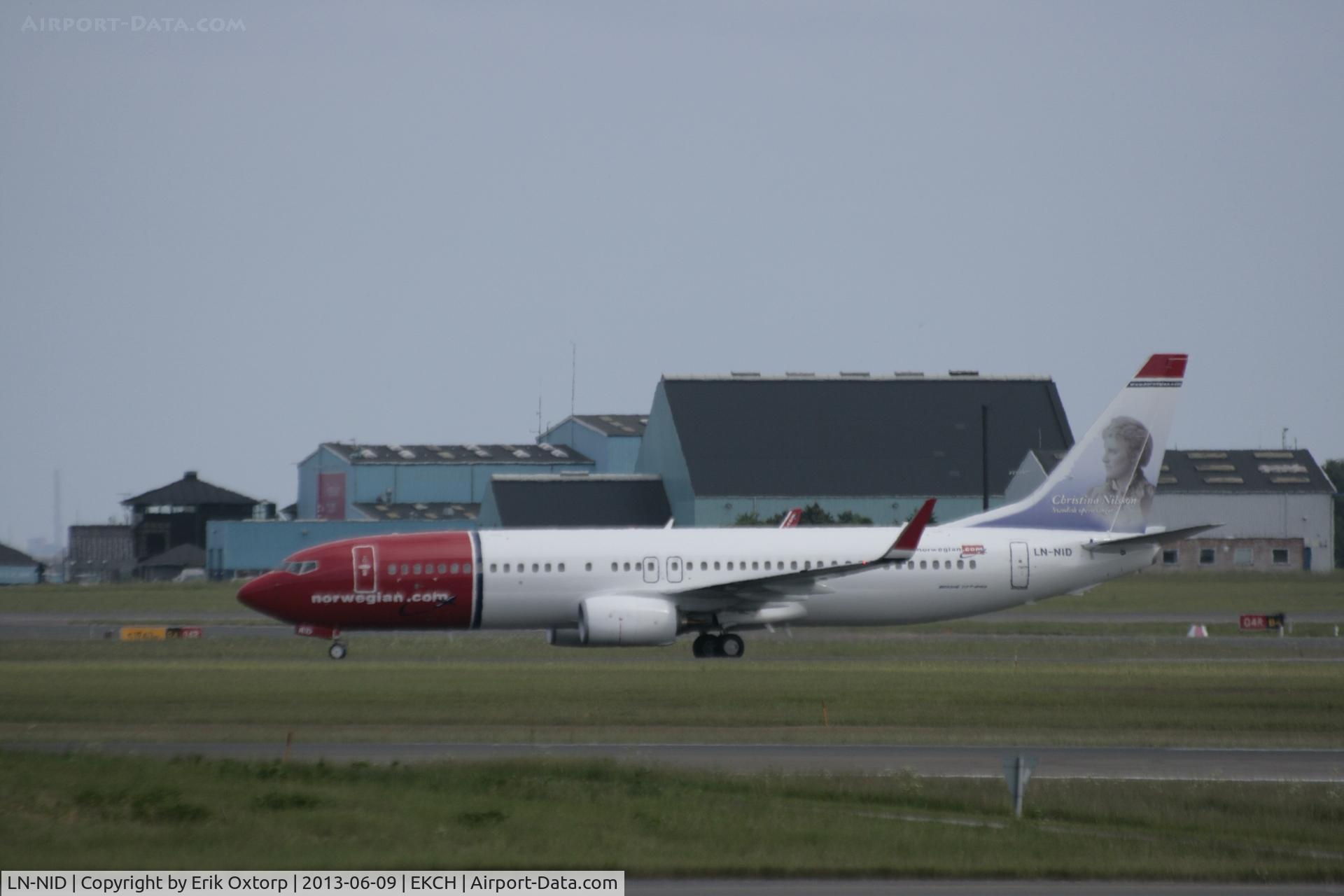 LN-NID, 2013 Boeing 737-8JP C/N 40544, Just arrived on rw 22L