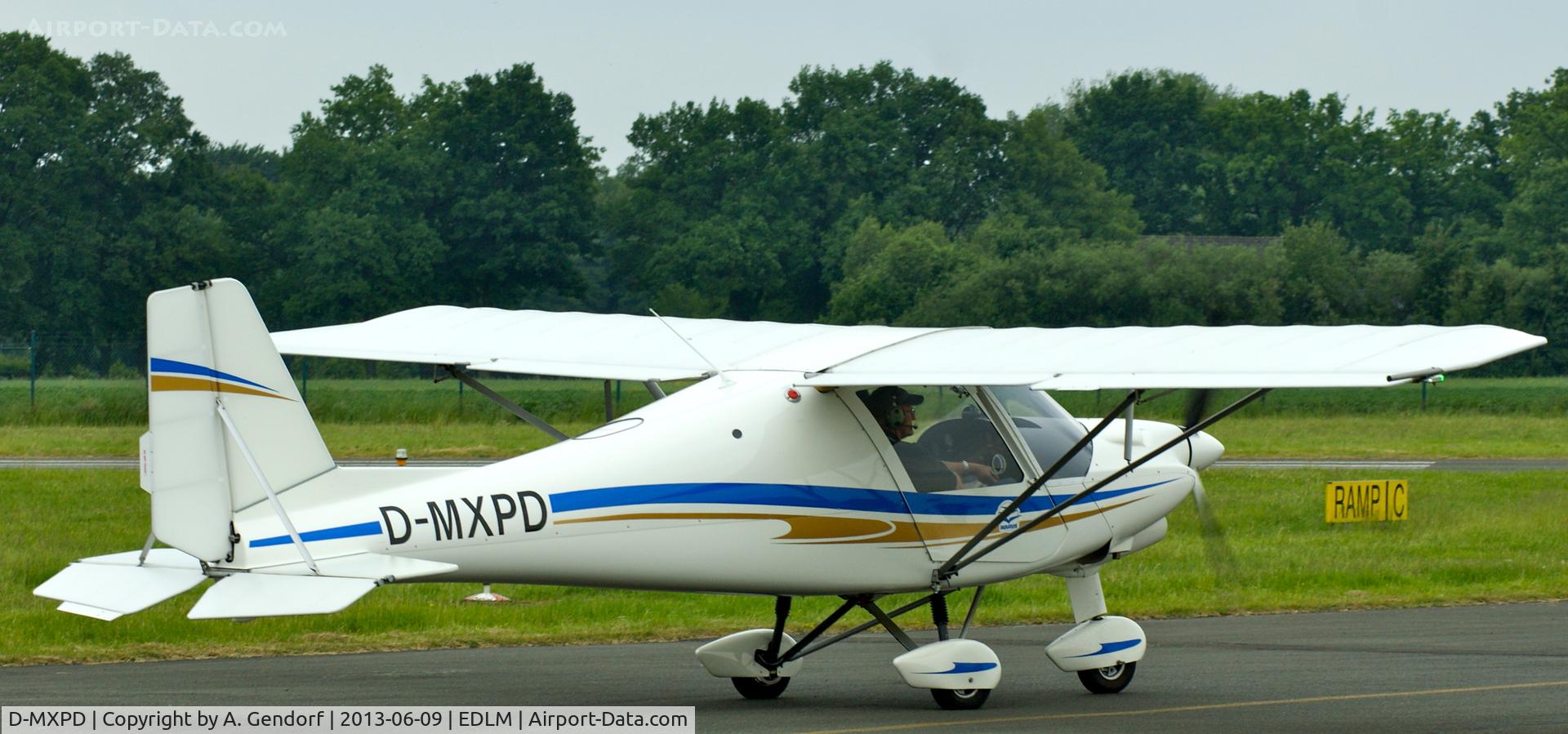 D-MXPD, 2018 Comco Ikarus C42 C/N 0910-7066, Is taxiing to runway 07 at Marl Loemühle (EDLM)