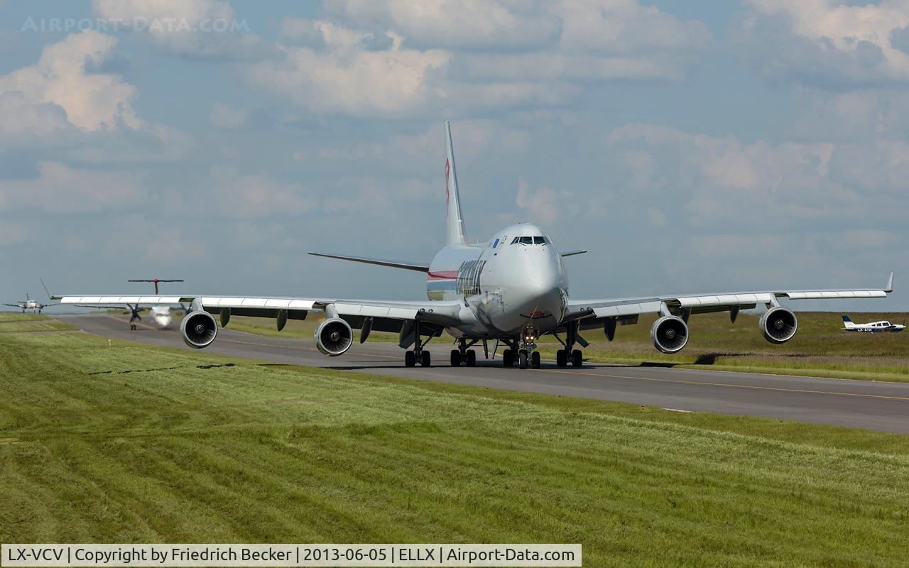 LX-VCV, 2005 Boeing 747-4R7F/SCD C/N 34235, taxying to the active