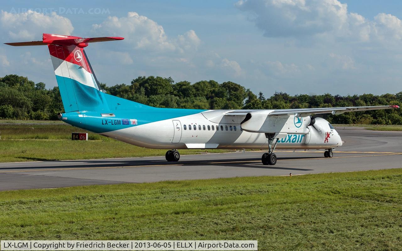 LX-LGM, 2012 De Havilland Canada DHC-8-402Q Dash 8 C/N 4425, holding point RW06