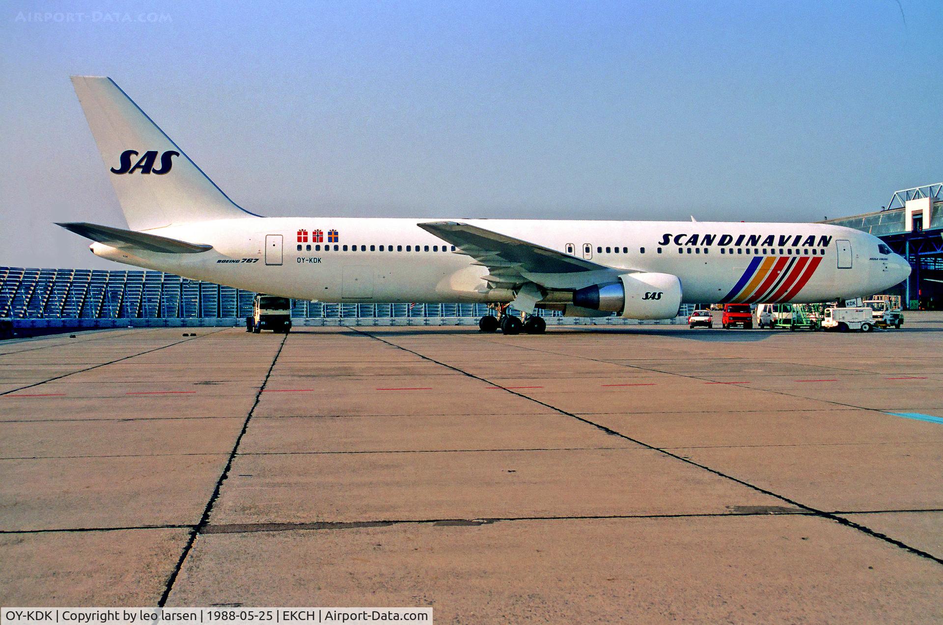OY-KDK, 1989 Boeing 767-383/ER C/N 24476, Copenhagen Kastrup 25.9.89