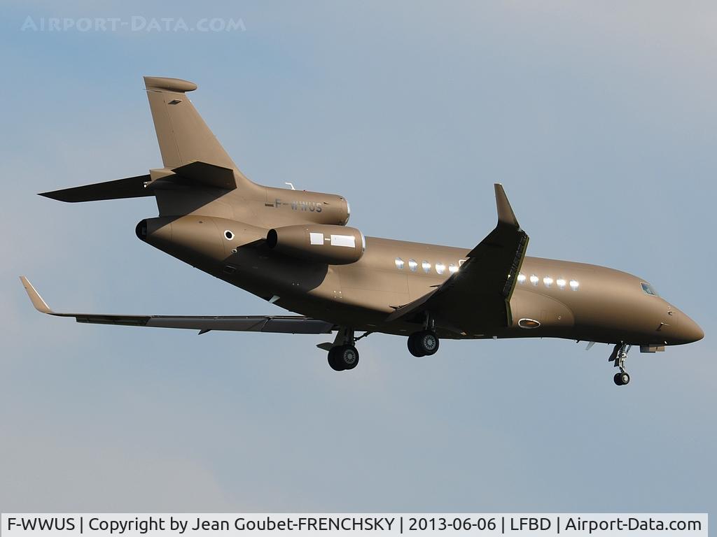 F-WWUS, 2010 Dassault Falcon 7X C/N 086, MEDOC landing 23