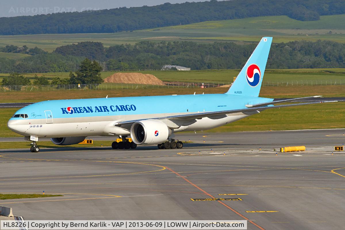 HL8226, 2013 Boeing 777-FB5 C/N 37640, LOWW/VIE