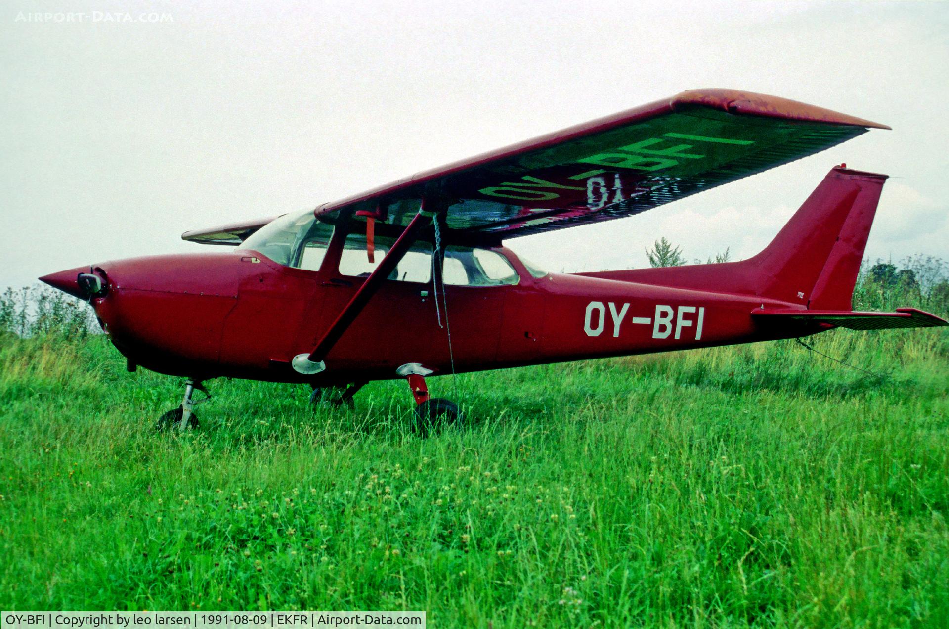OY-BFI, 1973 Reims F172M Skyhawk C/N 1079, Frederikssund Denmark 9.8.91
