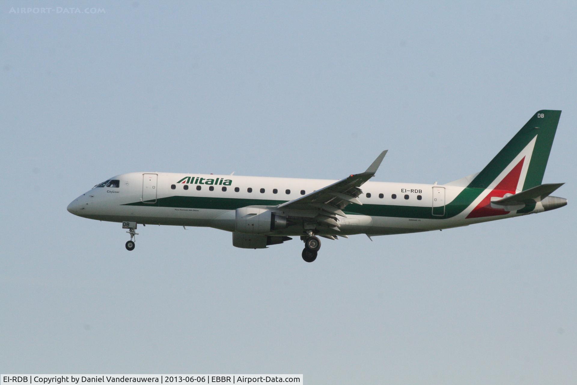 EI-RDB, 2011 Embraer 175LR (ERJ-170-200LR) C/N 17000331, Arrival of flight AZ148 to RWY 25L