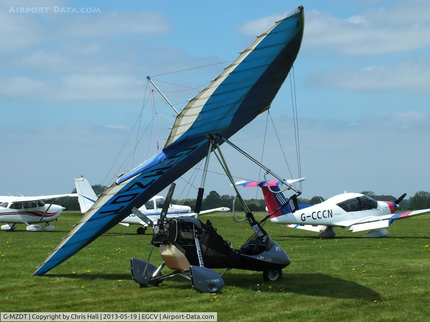 G-MZDT, 1996 Mainair Blade C/N 1096-0996-7-W899, at the Vintage Aircraft flyin