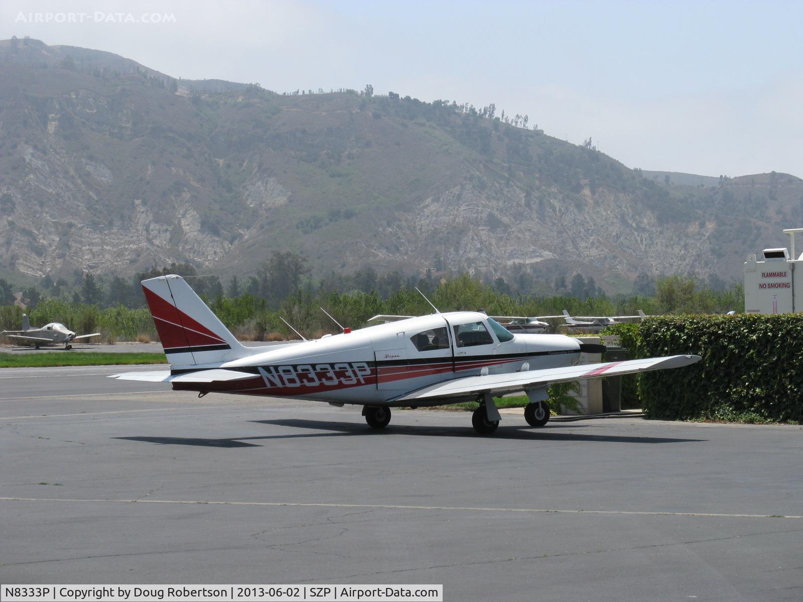 N8333P, 1963 Piper PA-24-250 Comanche C/N 24-3586, 1963 Piper PA-24-250 COMANCHE, Lycoming IO-540-C 250 Hp, refueling