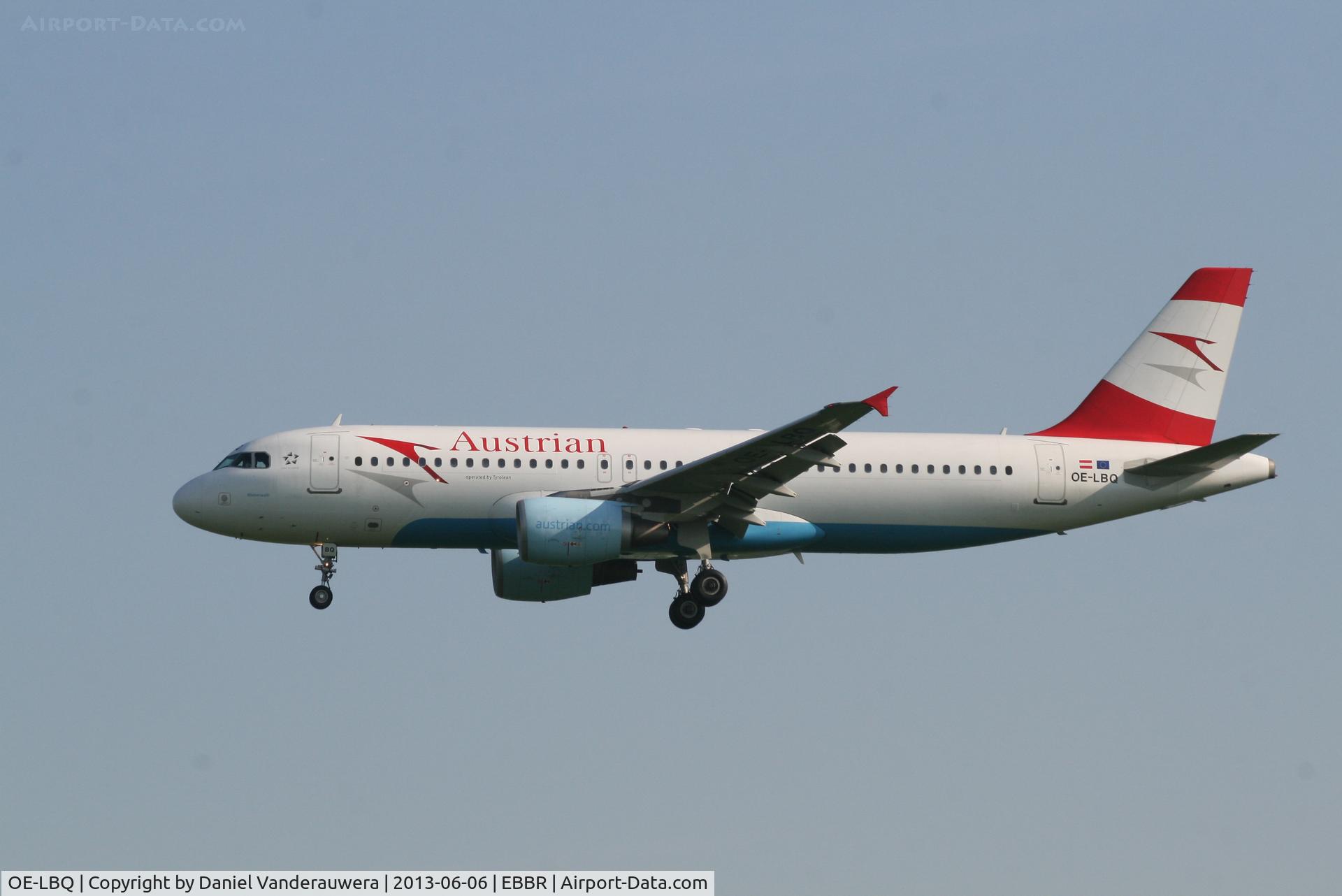 OE-LBQ, 1999 Airbus A320-214 C/N 1137, Arrival of flight OS351 to RWY 25L