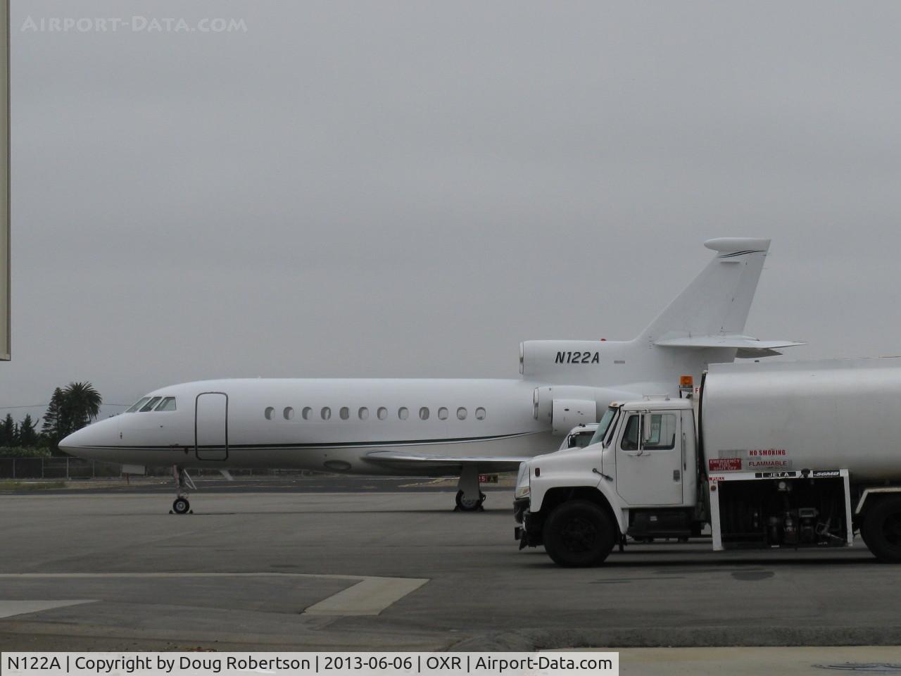 N122A, 1990 Dassault Falcon 900 C/N 88, 1990 Dassault Aviation MYSTERE FALCON 900, three Garrett AiResearch TFE731-5AR-1C Turbofans 4,500 lb st each. murky day