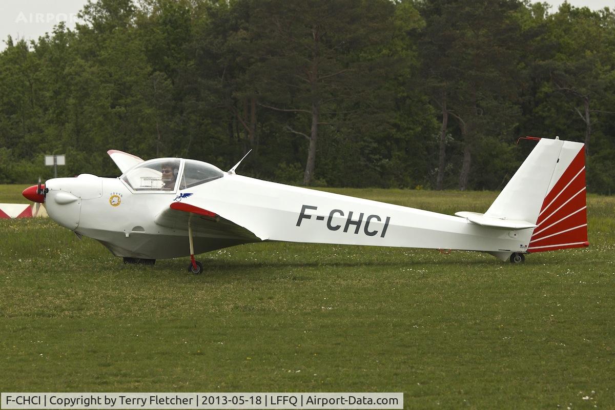F-CHCI, Scheibe SF-25E Super Falke C/N 4329, At 2013 Airshow at La Ferte Alais , Paris, France