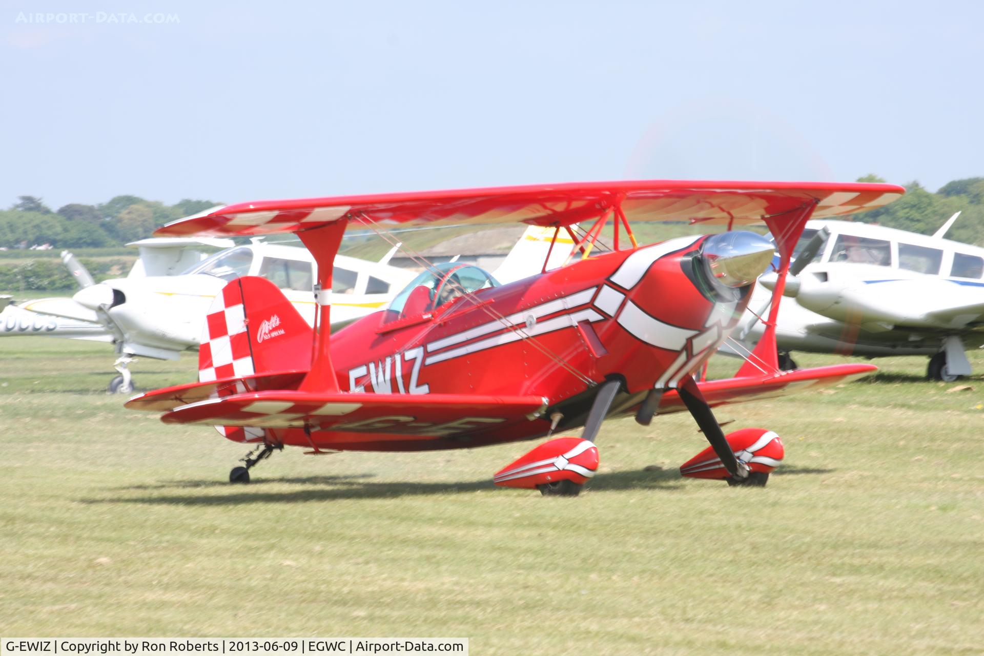 G-EWIZ, 1981 Pitts S-2S Special C/N S18, RAF Cosford Airshow