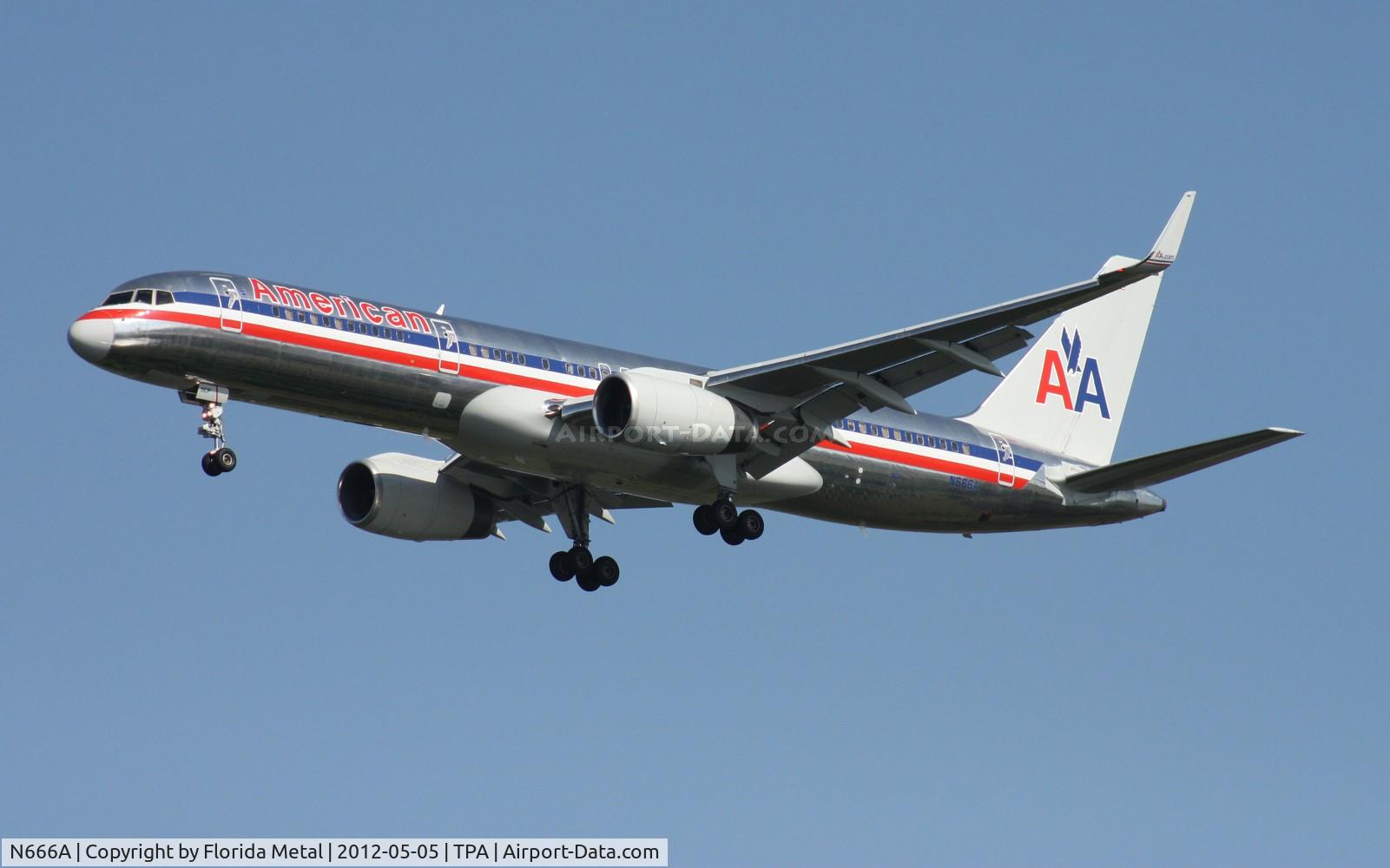 N666A, 1992 Boeing 757-223 C/N 25300, American 757